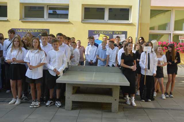 [FOTO] Uczniowie z całego powiatu powitali nowy rok szkolny