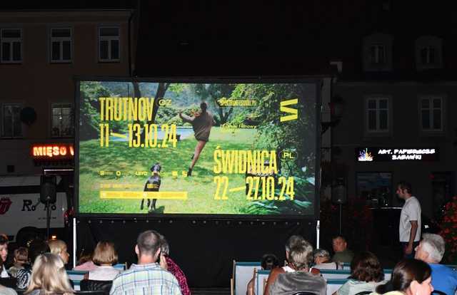 [FOTO] Kino plenerowe zawitało do Świebodzic