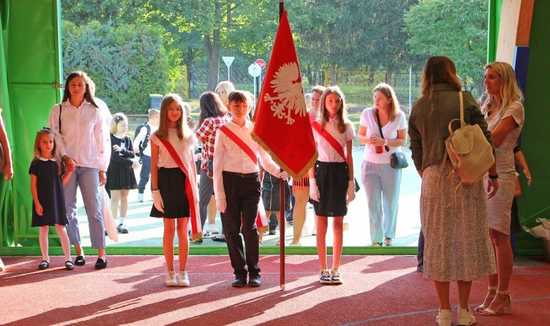 [FOTO] Uczniowie z gminy Dobromierz rozpoczęli rok szkolny