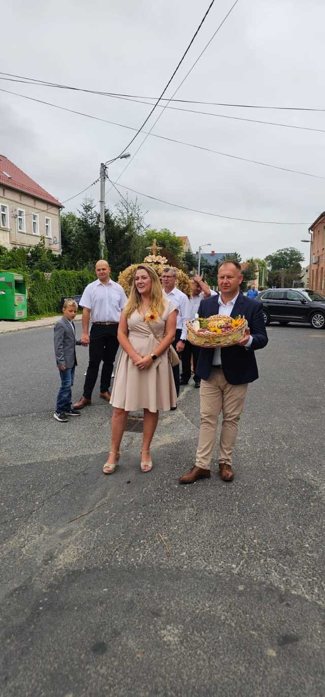 [FOTO] Mieszkańcy Imbramowic podziękowali za plony