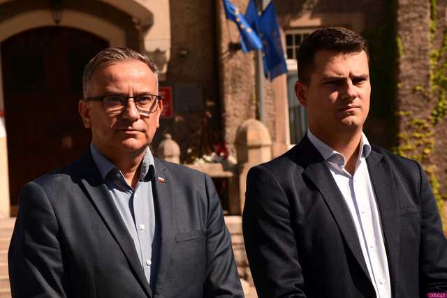 [FOTO] Parlamantarzyści PiS o decyzji PKW dotyczącej odrzucenia sprawozdania finansowego ich komitetu