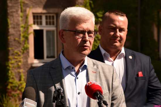 [FOTO] Parlamantarzyści PiS o decyzji PKW dotyczącej odrzucenia sprawozdania finansowego ich komitetu