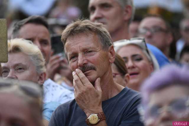 [WIDEO/FOTO] Plony zebrane, więc czas na zabawę! Dożynki Gminy Strzegom w Rogoźnicy