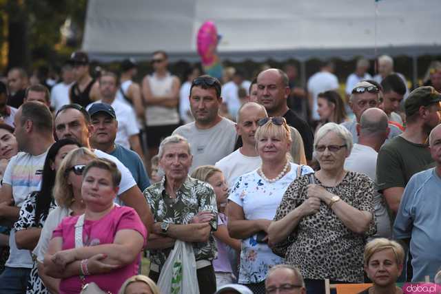 [WIDEO/FOTO] Plony zebrane, więc czas na zabawę! Dożynki Gminy Strzegom w Rogoźnicy