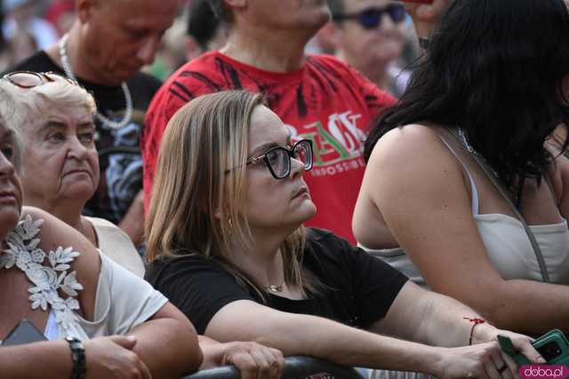 [WIDEO/FOTO] Plony zebrane, więc czas na zabawę! Dożynki Gminy Strzegom w Rogoźnicy