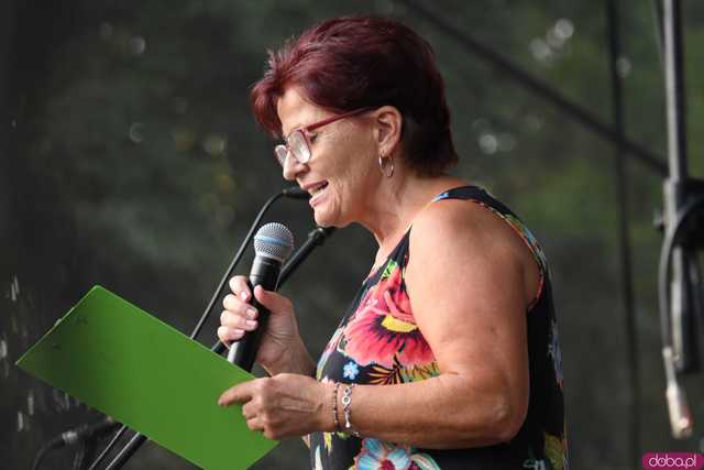 [WIDEO/FOTO] Plony zebrane, więc czas na zabawę! Dożynki Gminy Strzegom w Rogoźnicy