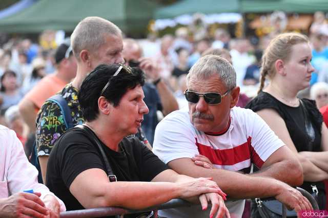 [WIDEO/FOTO] Plony zebrane, więc czas na zabawę! Dożynki Gminy Strzegom w Rogoźnicy