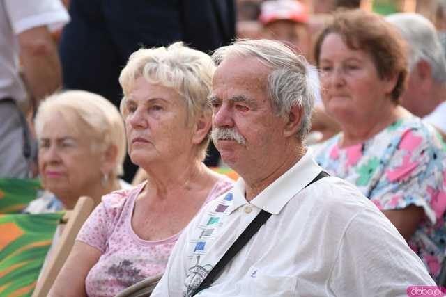 [WIDEO/FOTO] Plony zebrane, więc czas na zabawę! Dożynki Gminy Strzegom w Rogoźnicy