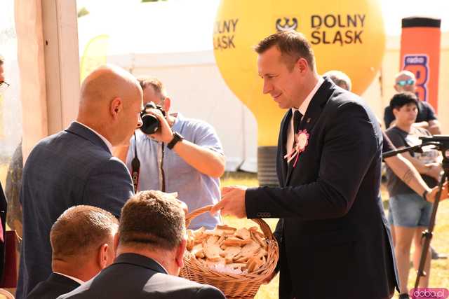 [WIDEO/FOTO] Dożynki Wojewódzkie w Małowicach. Nie zabrakło przedstawicieli naszego powiatu!