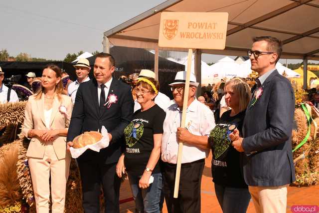 [WIDEO/FOTO] Dożynki Wojewódzkie w Małowicach. Nie zabrakło przedstawicieli naszego powiatu!