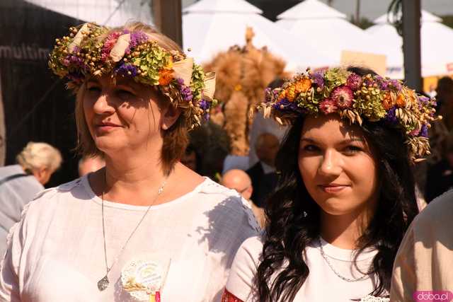 [WIDEO/FOTO] Dożynki Wojewódzkie w Małowicach. Nie zabrakło przedstawicieli naszego powiatu!
