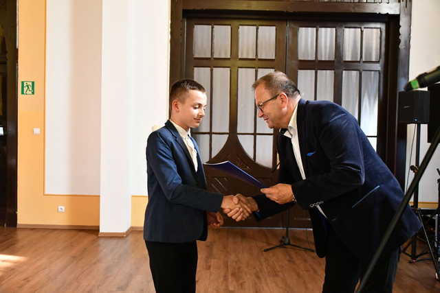 [FOTO] Rozdano stypendia dla najzdolniejszych świebodziczan