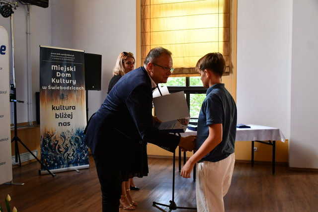 [FOTO] Rozdano stypendia dla najzdolniejszych świebodziczan