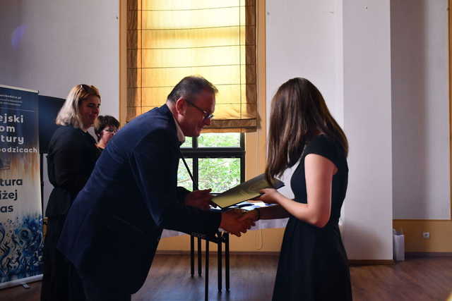 [FOTO] Rozdano stypendia dla najzdolniejszych świebodziczan