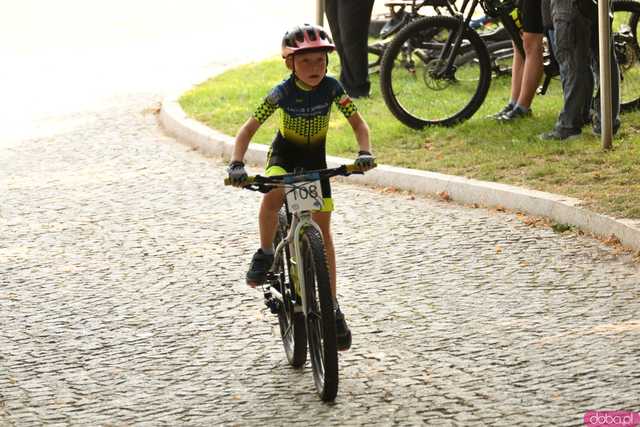 [WIDEO/FOTO] Młodzi kolarze wystartowali w kolejnej edycji Ligi MTB Aglomeracji Wałbrzyskiej