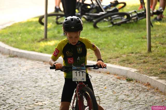 [WIDEO/FOTO] Młodzi kolarze wystartowali w kolejnej edycji Ligi MTB Aglomeracji Wałbrzyskiej