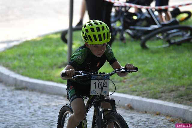 [WIDEO/FOTO] Młodzi kolarze wystartowali w kolejnej edycji Ligi MTB Aglomeracji Wałbrzyskiej