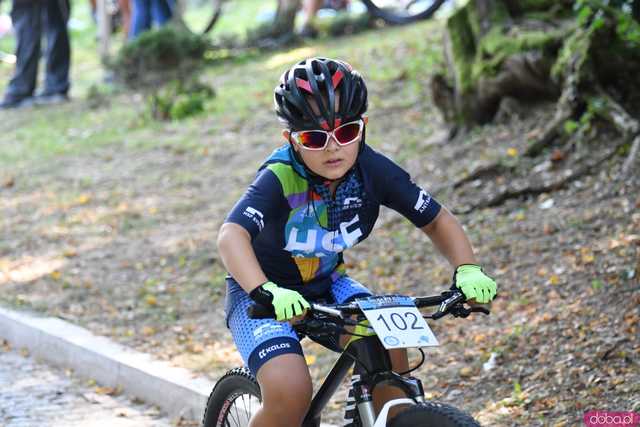 [WIDEO/FOTO] Młodzi kolarze wystartowali w kolejnej edycji Ligi MTB Aglomeracji Wałbrzyskiej