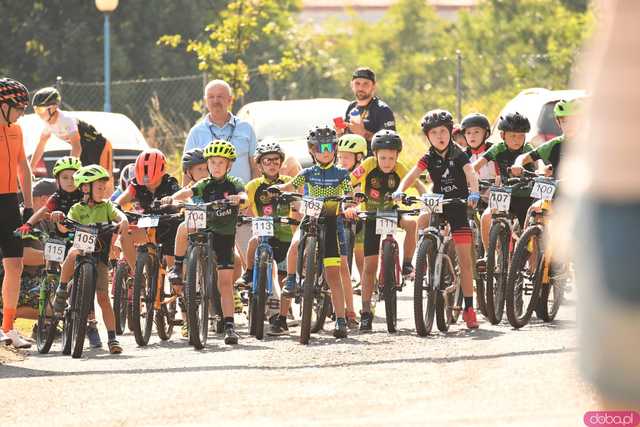 [WIDEO/FOTO] Młodzi kolarze wystartowali w kolejnej edycji Ligi MTB Aglomeracji Wałbrzyskiej