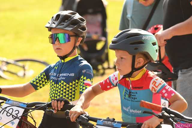 [WIDEO/FOTO] Młodzi kolarze wystartowali w kolejnej edycji Ligi MTB Aglomeracji Wałbrzyskiej