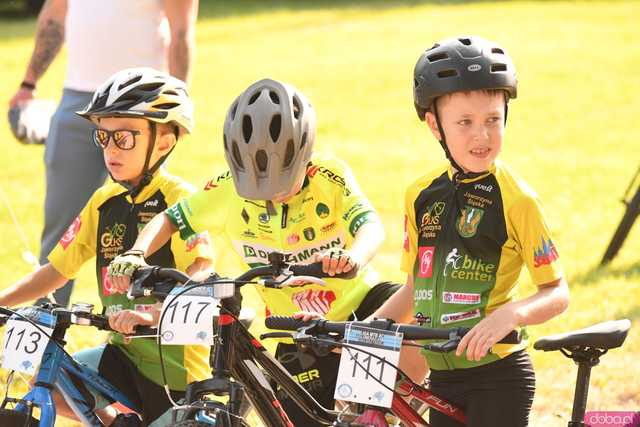 [WIDEO/FOTO] Młodzi kolarze wystartowali w kolejnej edycji Ligi MTB Aglomeracji Wałbrzyskiej