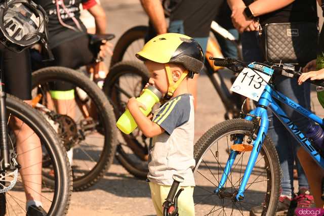 [WIDEO/FOTO] Młodzi kolarze wystartowali w kolejnej edycji Ligi MTB Aglomeracji Wałbrzyskiej