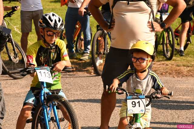 [WIDEO/FOTO] Młodzi kolarze wystartowali w kolejnej edycji Ligi MTB Aglomeracji Wałbrzyskiej