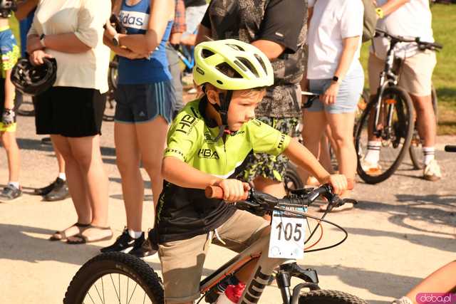 [WIDEO/FOTO] Młodzi kolarze wystartowali w kolejnej edycji Ligi MTB Aglomeracji Wałbrzyskiej