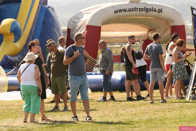 [WIDEO/FOTO] Drugi dzień pełen lotniczych wrażeń w Świebodzicach