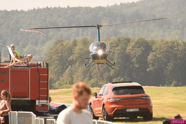 [WIDEO/FOTO] Drugi dzień pełen lotniczych wrażeń w Świebodzicach