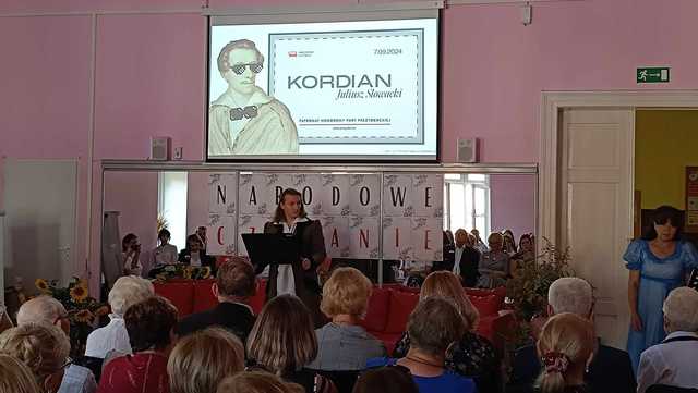 [FOTO] Wspólne czytanie Kordiana w świebodzickiej bibliotece