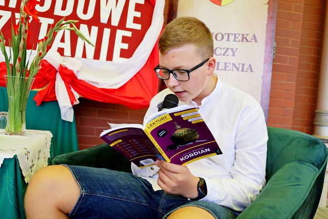 [FOTO] W Żarowie wspólnie czytali Kordiana
