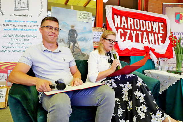 [FOTO] W Żarowie wspólnie czytali Kordiana