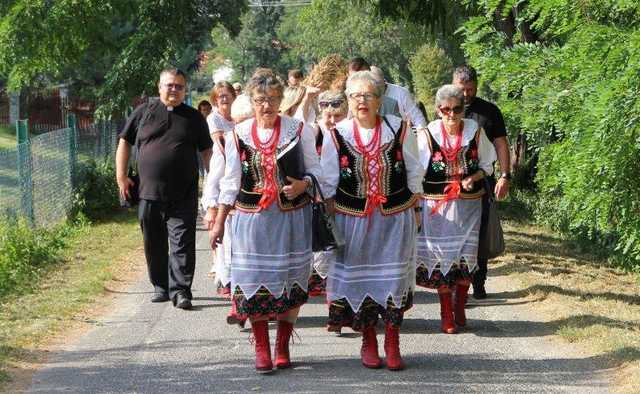 [FOTO] Mieszkańcy Gniewkowa podziękowali za tegoroczne plony