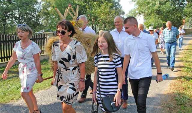 [FOTO] Mieszkańcy Gniewkowa podziękowali za tegoroczne plony