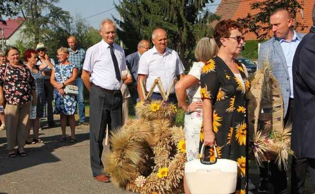 [FOTO] Mieszkańcy Gniewkowa podziękowali za tegoroczne plony