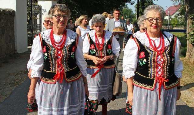 [FOTO] Mieszkańcy Gniewkowa podziękowali za tegoroczne plony