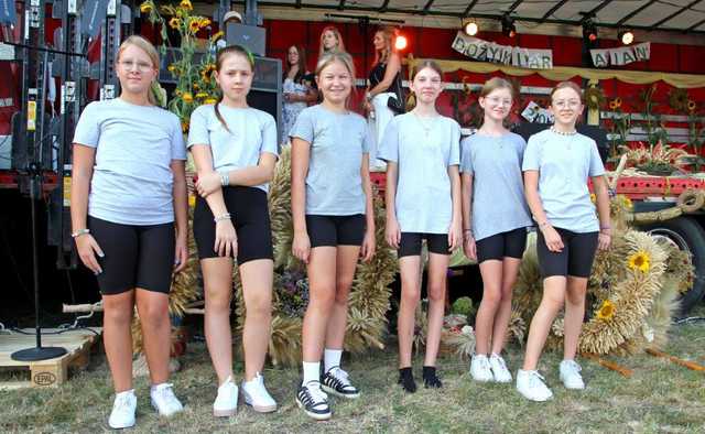 [FOTO] Mieszkańcy Gniewkowa podziękowali za tegoroczne plony