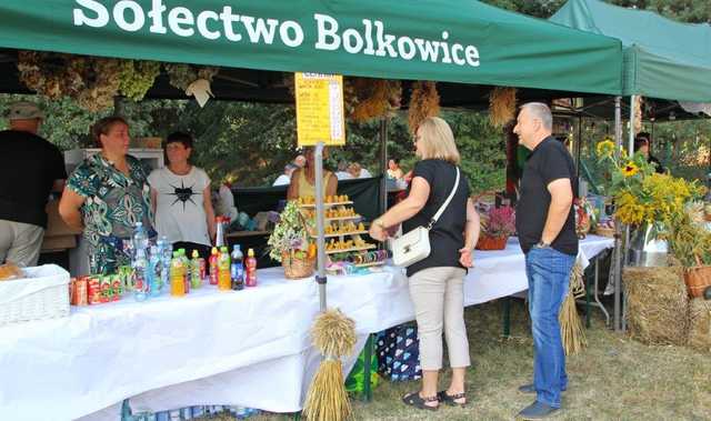 [FOTO] Mieszkańcy Gniewkowa podziękowali za tegoroczne plony