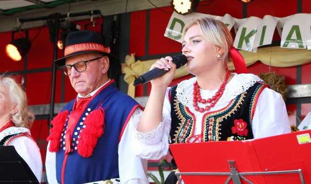 [FOTO] Mieszkańcy Gniewkowa podziękowali za tegoroczne plony