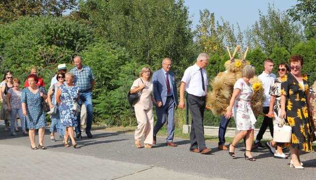 [FOTO] Mieszkańcy Gniewkowa podziękowali za tegoroczne plony