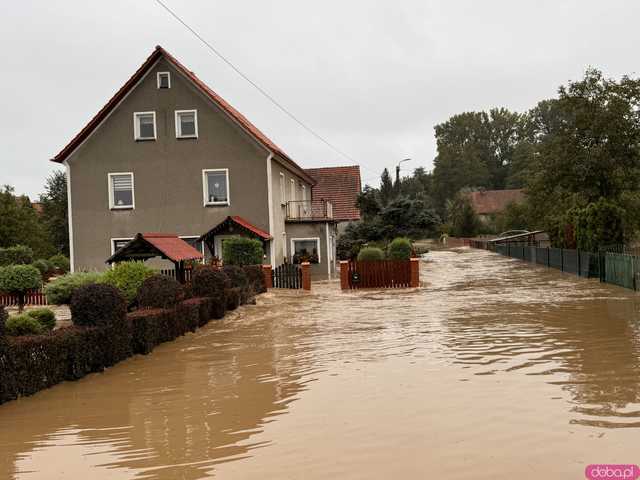 [FOTO, VIDEO] Dynamiczna sytuacja powodziowa w gm. Marcinowice. Najbardziej ucierpiał Zebrzydów i Strzelce