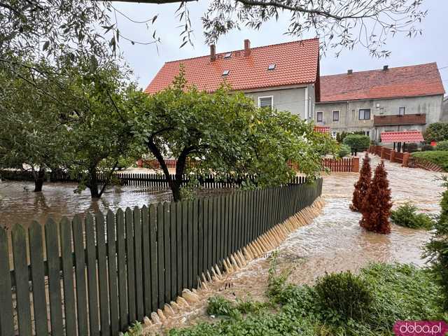 [FOTO, VIDEO] Dynamiczna sytuacja powodziowa w gm. Marcinowice. Najbardziej ucierpiał Zebrzydów i Strzelce