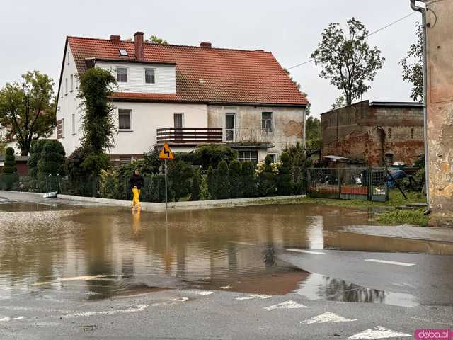 [FOTO, VIDEO] Dynamiczna sytuacja powodziowa w gm. Marcinowice. Najbardziej ucierpiał Zebrzydów i Strzelce