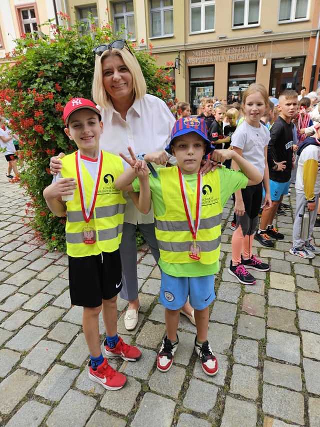 [FOTO] Upamiętnili Orlęta Lwowskie. Trzecia edycja biegu na świdnickim rynku