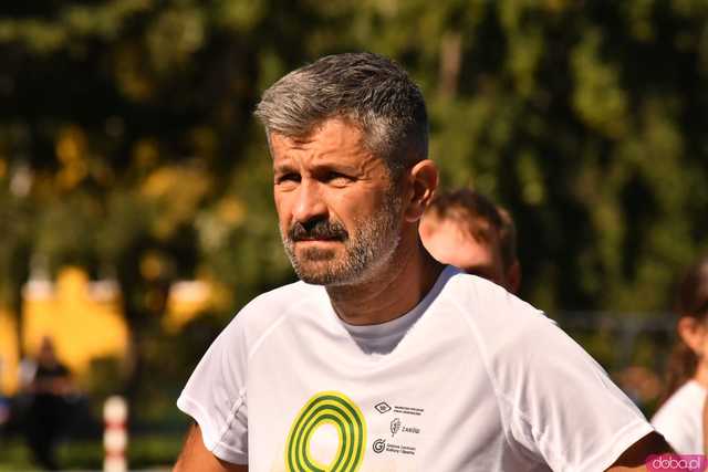 [FOTO] Była moc! Pobiegli ulicami Żarowa w 9. edycji Biegów Strefowych