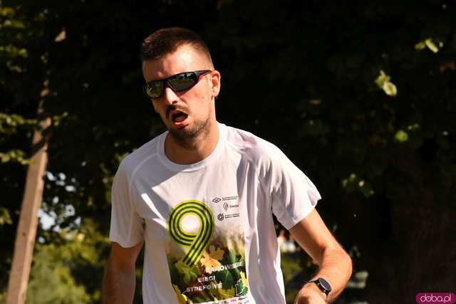 [FOTO] Była moc! Pobiegli ulicami Żarowa w 9. edycji Biegów Strefowych