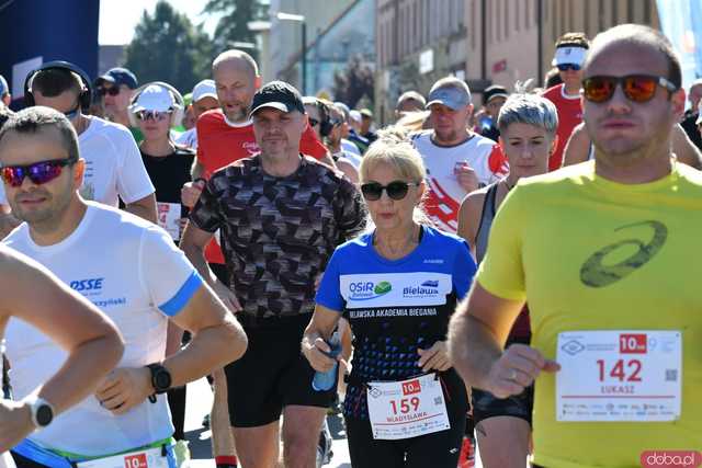 [FOTO] Była moc! Pobiegli ulicami Żarowa w 9. edycji Biegów Strefowych