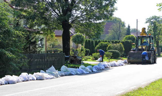 Sprzątanie popowodziowe trwa