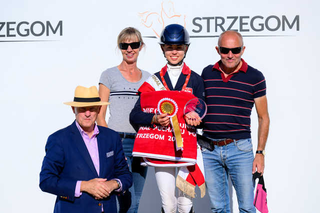 [FOTO] Jeździectwo: Julia Krajewski wygrywa cztery gwiazdki w Strzegomiu